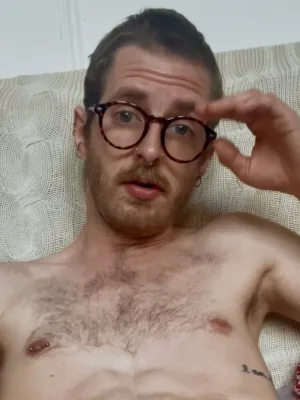 Your friendly neighborhood otter who loves art and sex