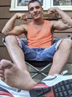 Feet smoking humiliation
