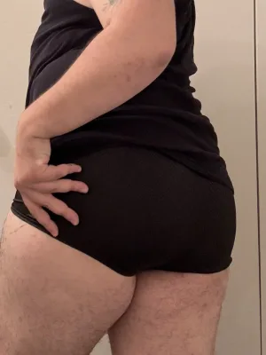 Make me your bicurious bitch tonight. 