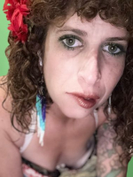 Petite and ready to play