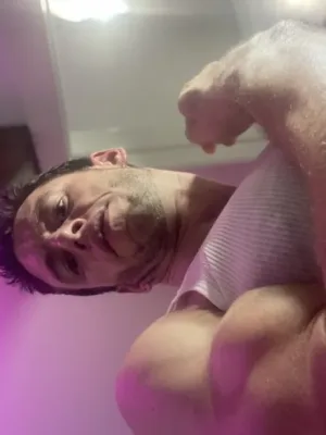 Straight Alpha with arrogant attitude for you to serve