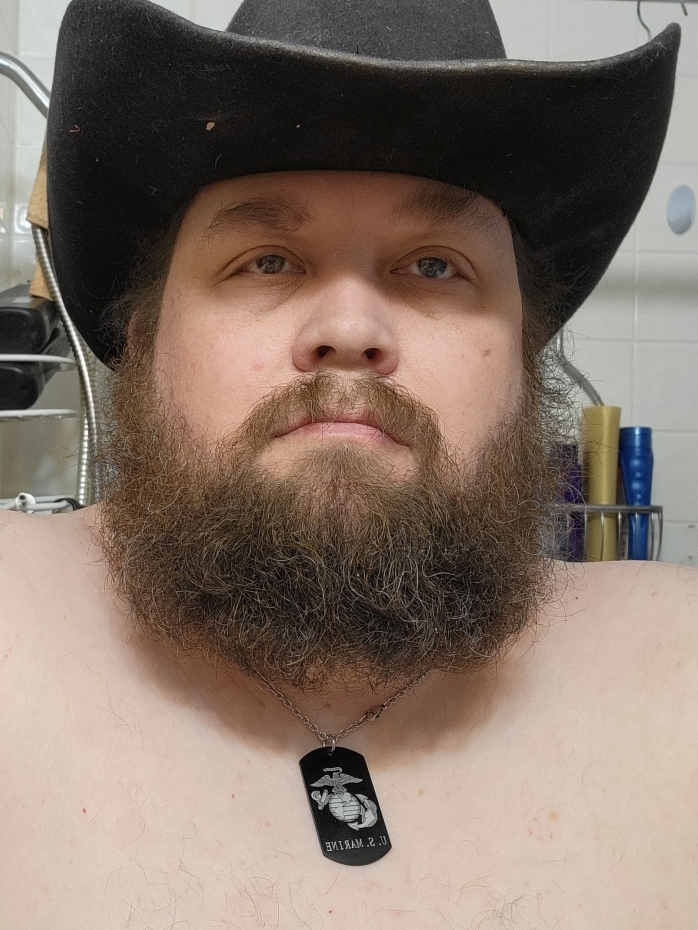 Texas Trucker bored and ready to fuck