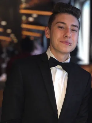 Young Bi Dom Looking For Fun